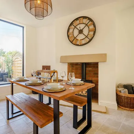 Holiday home 3 Bed In Oc-85937 *