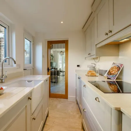Holiday home 3 Bed In Oc-85937